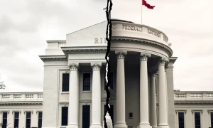 Federal Reserve dissent showing institutional fracture between central bank and executive branch influence