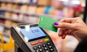 Contactless payment transaction exceeding £100 limit at retail terminal